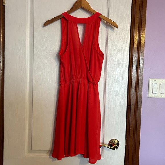 Summer dress - Picture 2 of 4